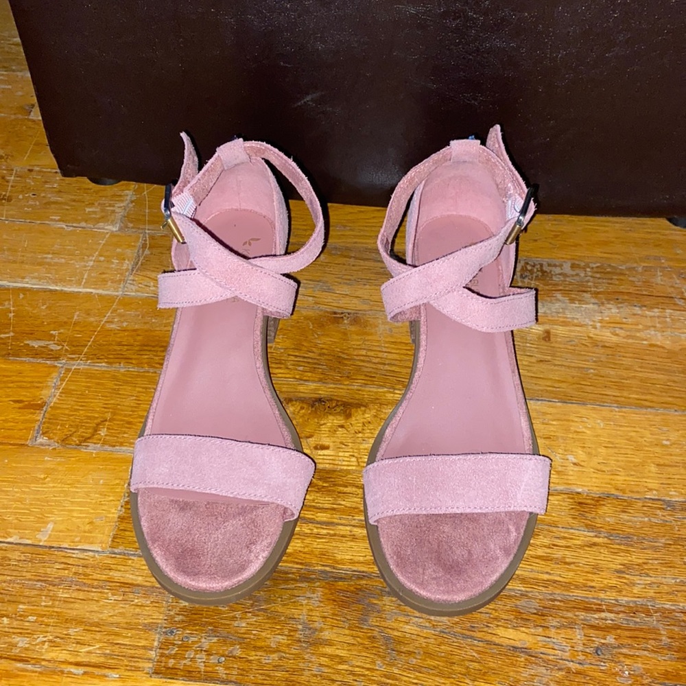 Ugg koolaburra heeled sandal